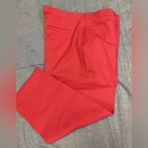 1 Pair of Capris Pants